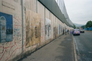 Dia 8  Belfast urban wall