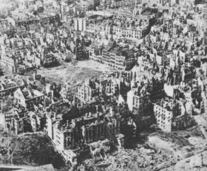 Warsaw destroyed 1945